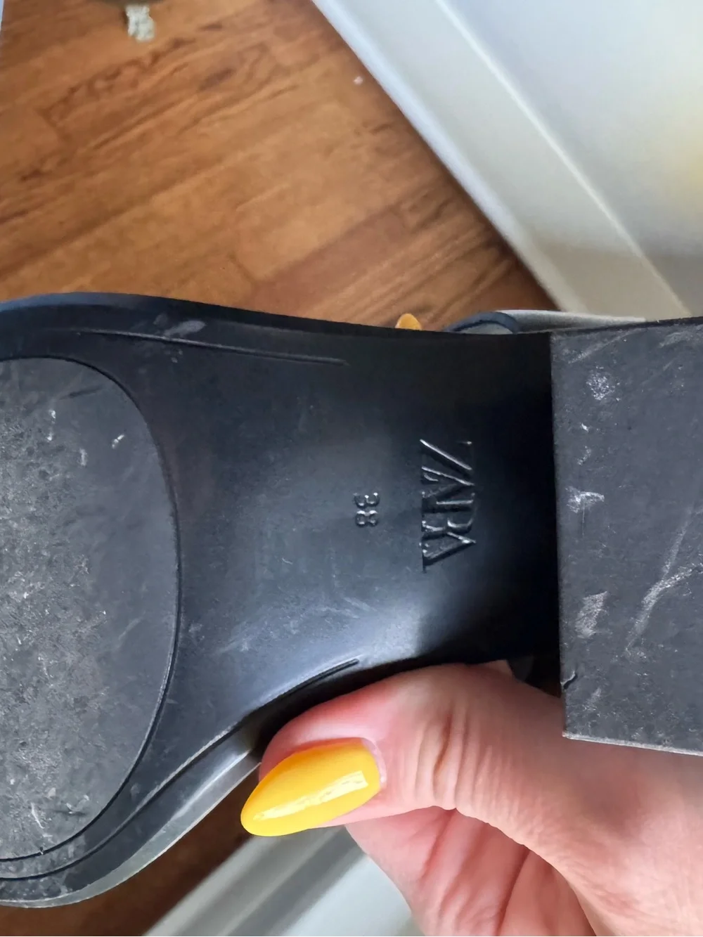 ZARA Strappy Block-Heel Sandals in Olive Green